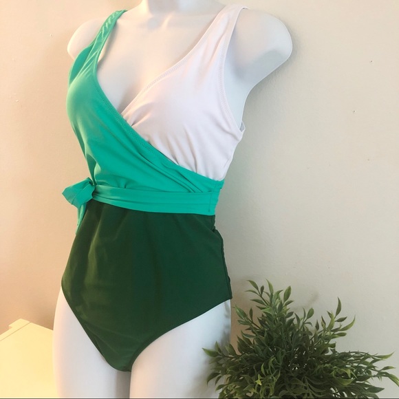 CUPSHE Color block One Piece - Picture 5 of 14